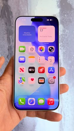 Unlocked Apple iPhone 17 Pro Max 2TB Silver.