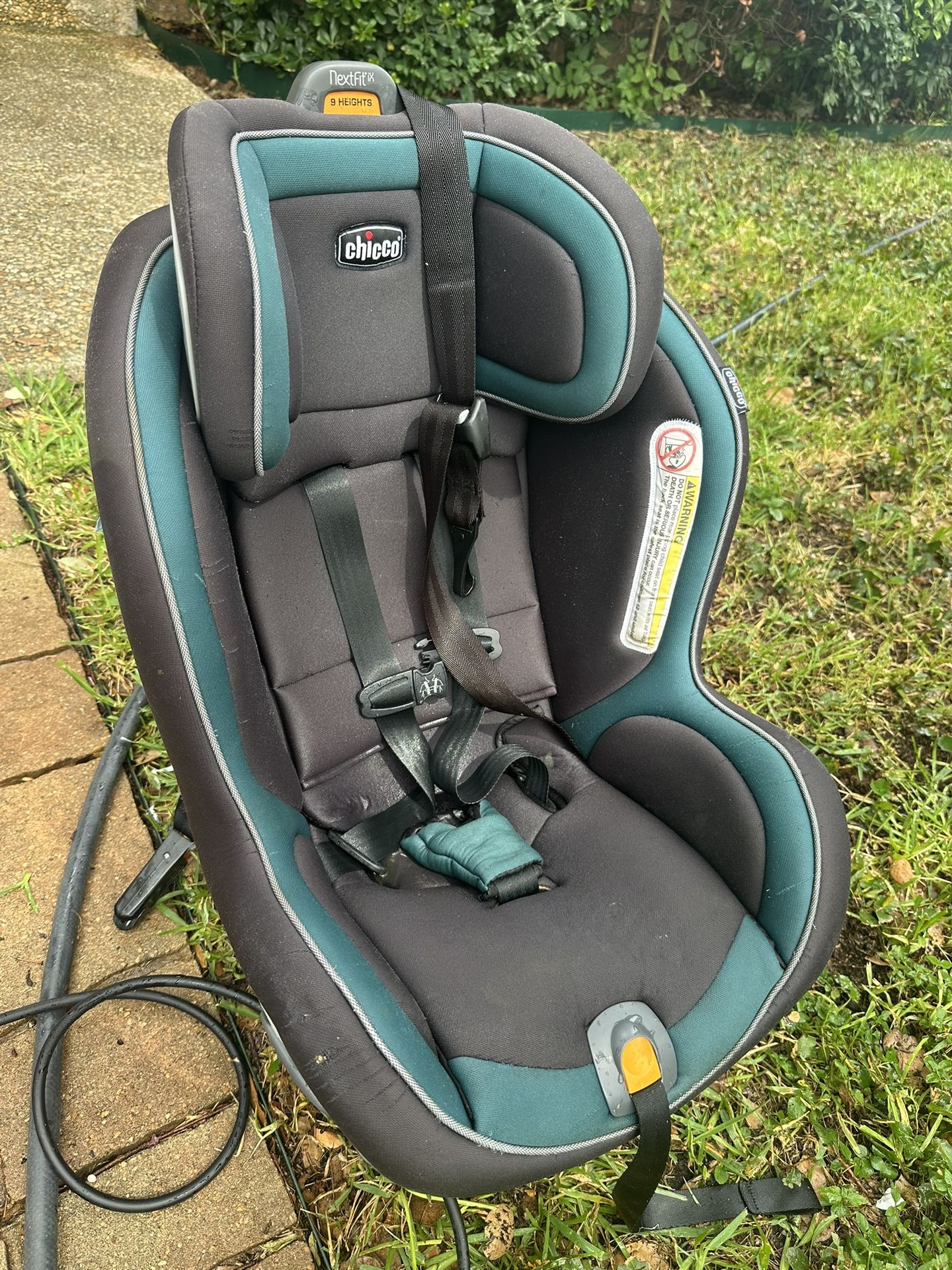 Chicco Car Seat Convertible