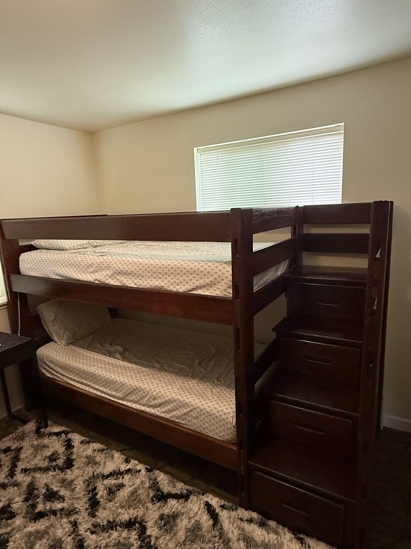 Bunk Bed With High Quality Mattresses