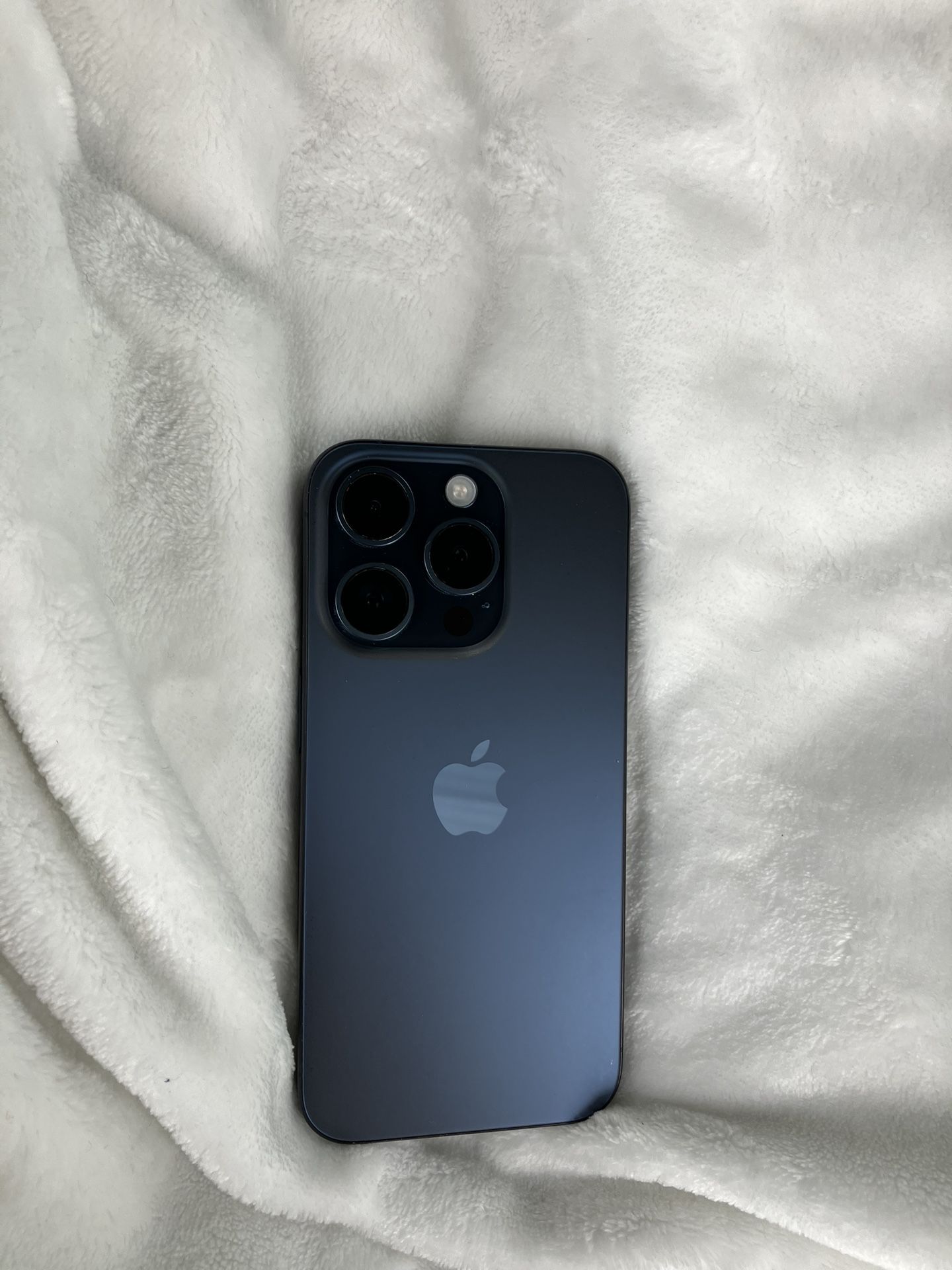 iPhone 15 Pro <<128GB>> “Blue “