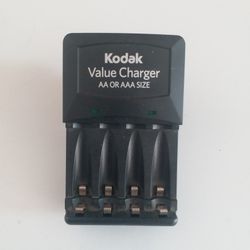 AAA and AA Lithium Battery Charger by Kodak 