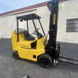 Hyster 8,000 Lb Forklift