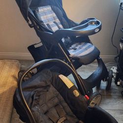 Graco Snugride Stroller And Car Seat Combo