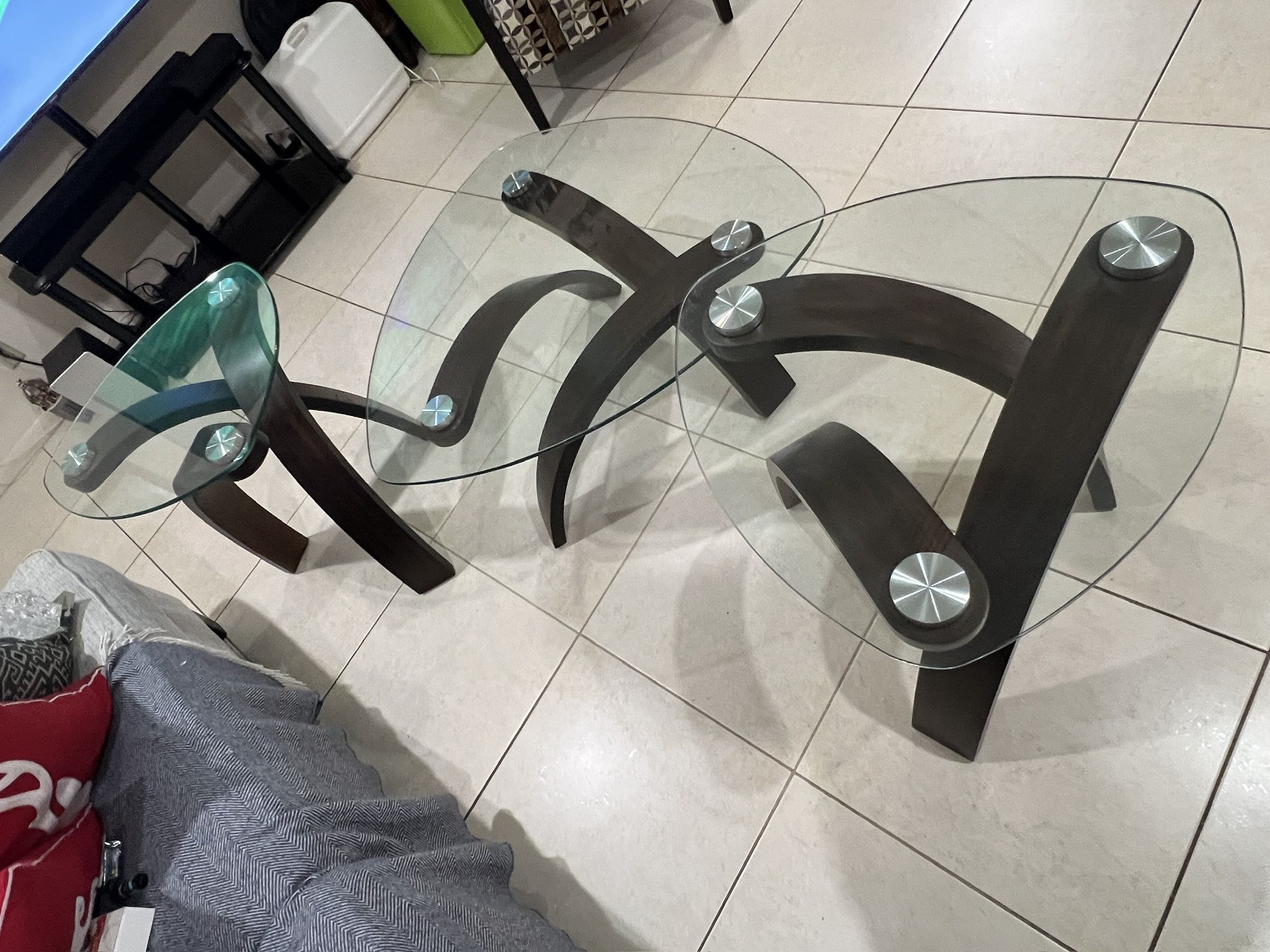 3 Living Room Tables