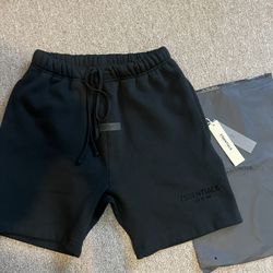 Black Essentials Shorts 