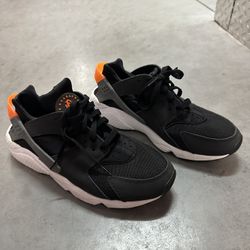 Nike Air Huarache ‘Black Safety Orange’ Size 10.5 Men’s 