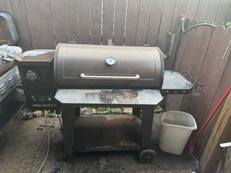 Pit Boss Smoker