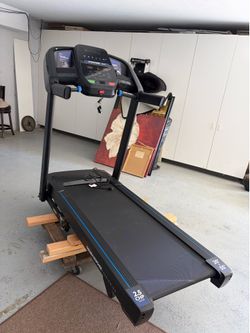Horizon Treadmill