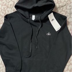 Alo Black Hoodie $65 **READ DESCRIPTION**
