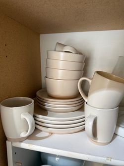 16 piece dinnerware set.  $20