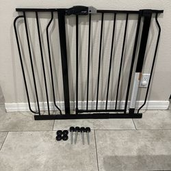 Wide Safety Gate / Pet Gate - Fits Openings 29” - 38.5”