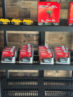 Makita 18V batteries