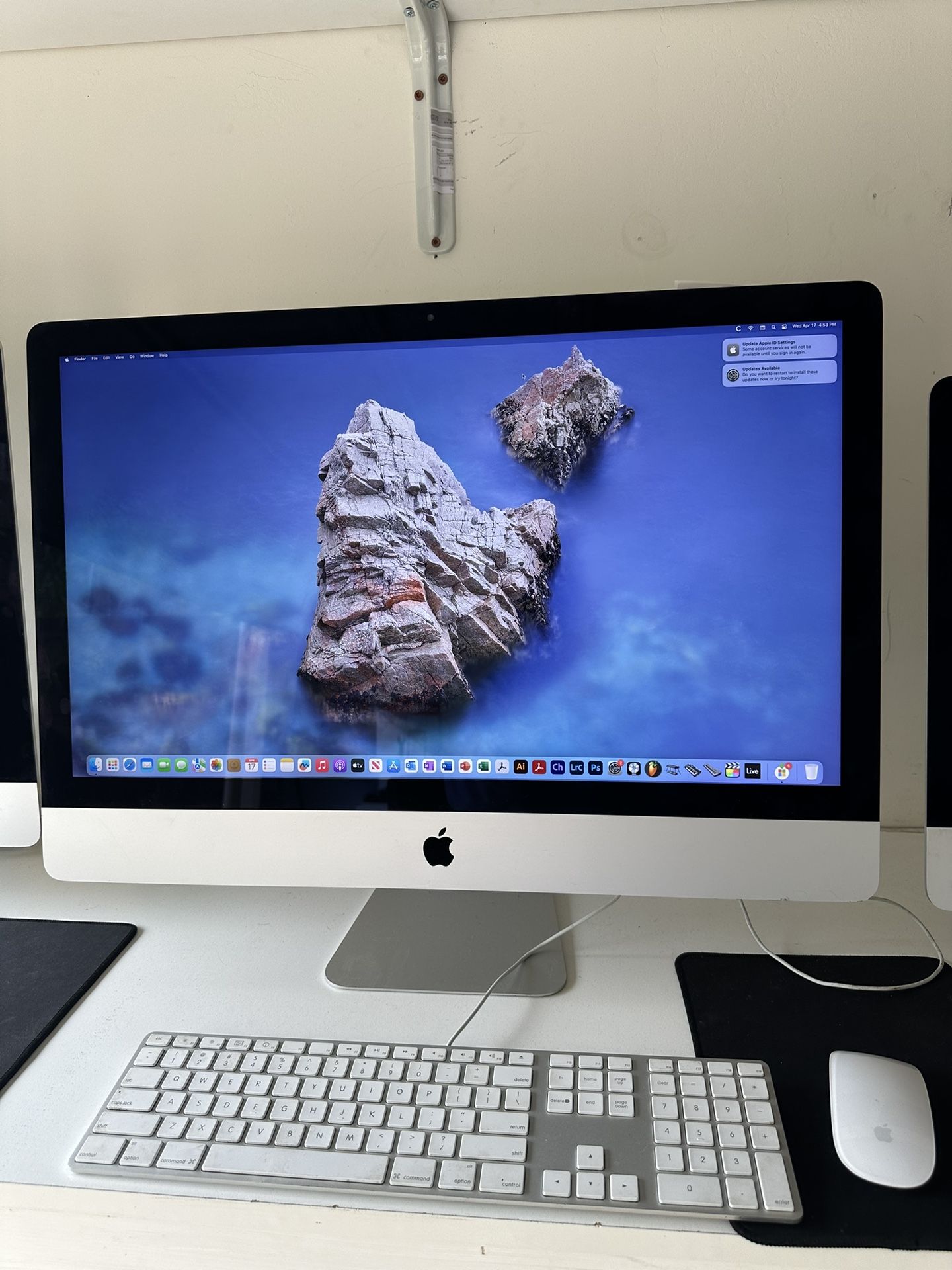 APPLE IMAC RETINA 5K 27” INTEL QUAD CORE i5 8GB RAM 1TB HDD! LOADED!