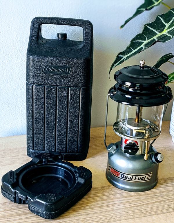 Coleman Lantern Dual Fuel 285 700T w/ Spark Lighter + Coleman Hard