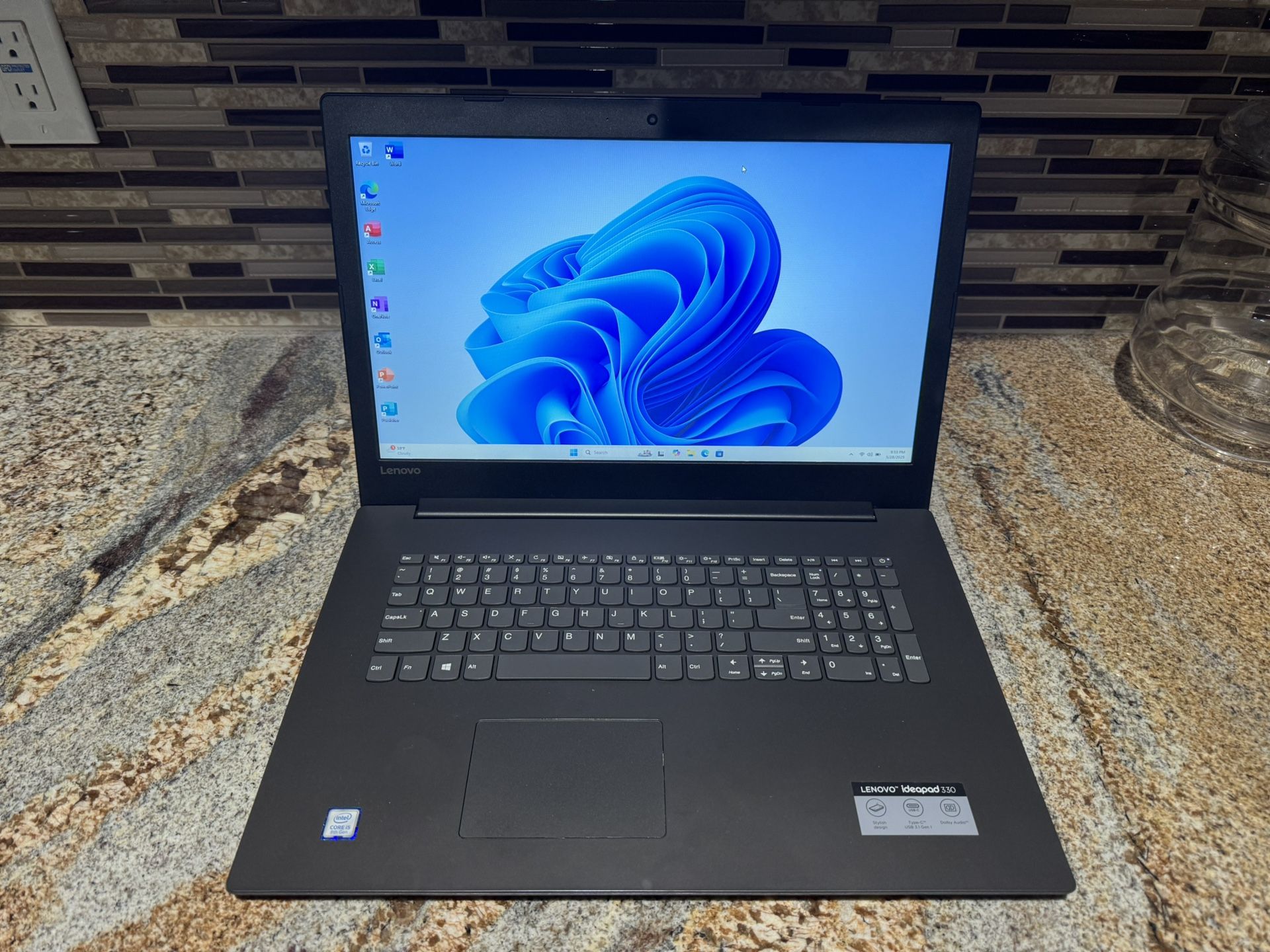 Lenovo IdeaPad 330 - 17 inch screen - 1 TB SSD - 8 GB RAM - Intel i5 (8th Gen) - Microsoft Office 2021 - Windows 11