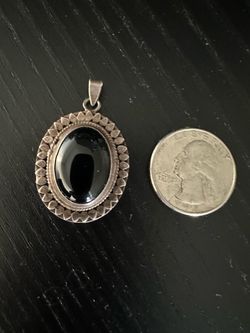 Black onyx pendant
