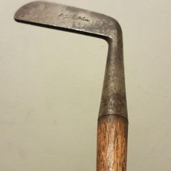 Antique Hickory, Iron And Leather Wright + Ditson Bee-line Putter 16