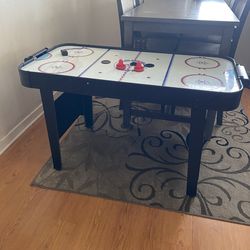 Mini hockey play table