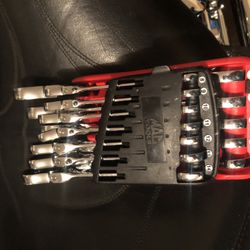 Mac Tools  12pc. Metric Locking Flex Head 