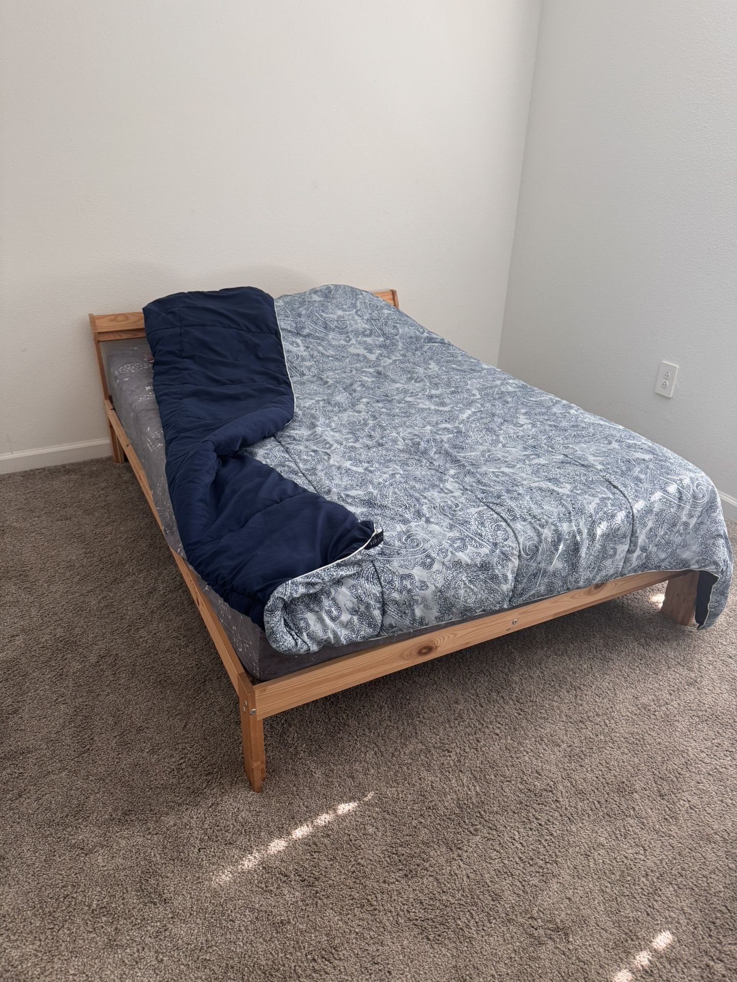 Full Bed Frame And Mattress
