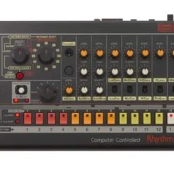 Roland TR-08 drum Machine