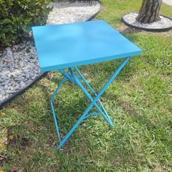 TURQUOISE METAL FOLDING TABLE