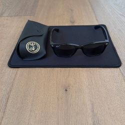 Rayban Wayfarers - Polarized!
