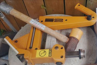 Flooring nailer
