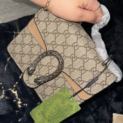 Gucci Dionysus medium shoulder bag