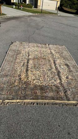 Kashan Style Persian Rug