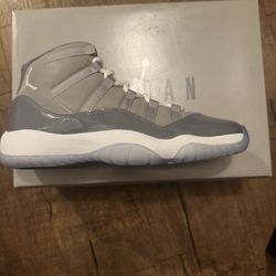 Jordan 11 - Cool Grey