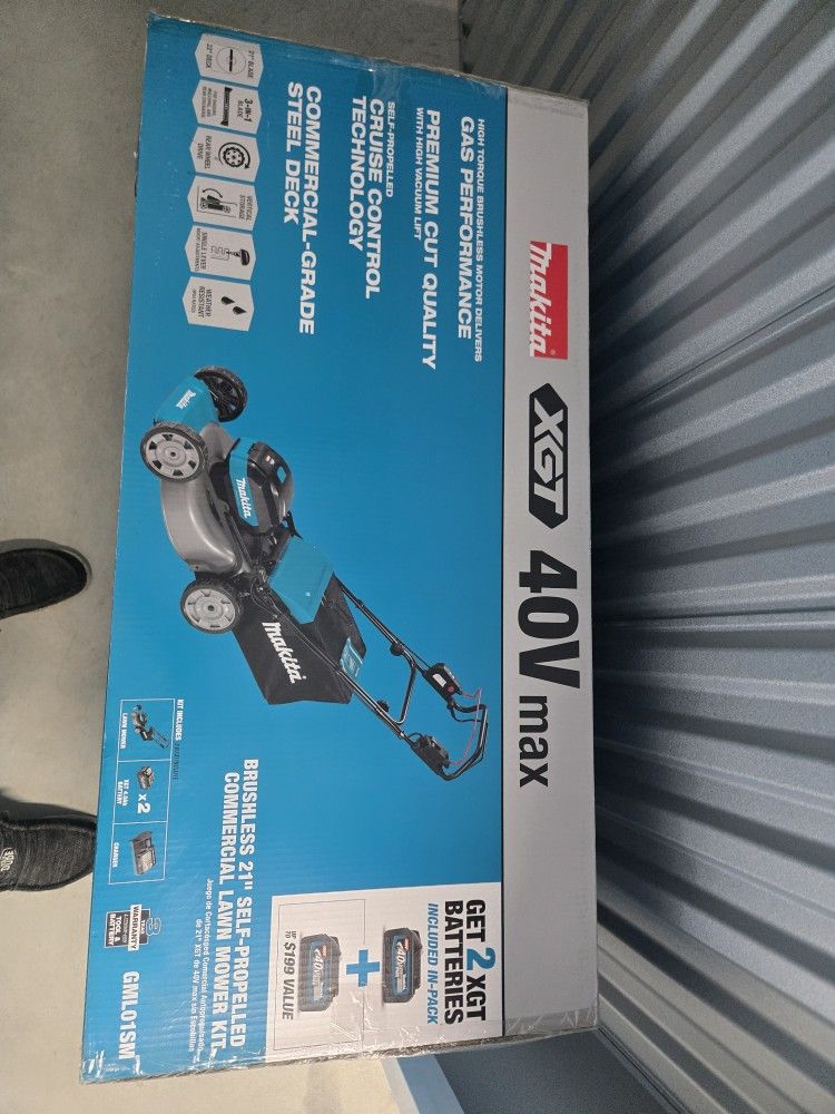 Brand New Makita Self Propelled Mower 21in