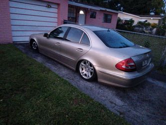 2004 Mercedes-Benz E-Class