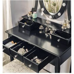Black Vanity/ Mesas De Maquillaje En Negro