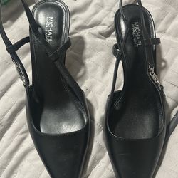 Micheal Kors size 7m