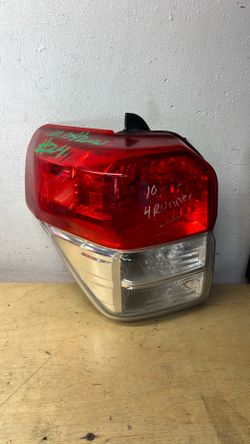 2010 to 2013 Toyota 4Runner driver side taillight
