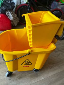Mopping bucket