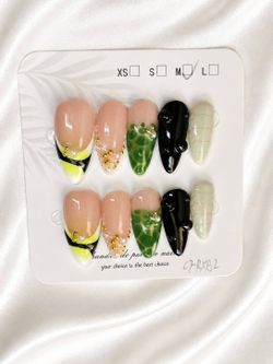 ✨ Handmade Luxury Press-On Nails | $15 | Buy 2 Get $3 Off ✨