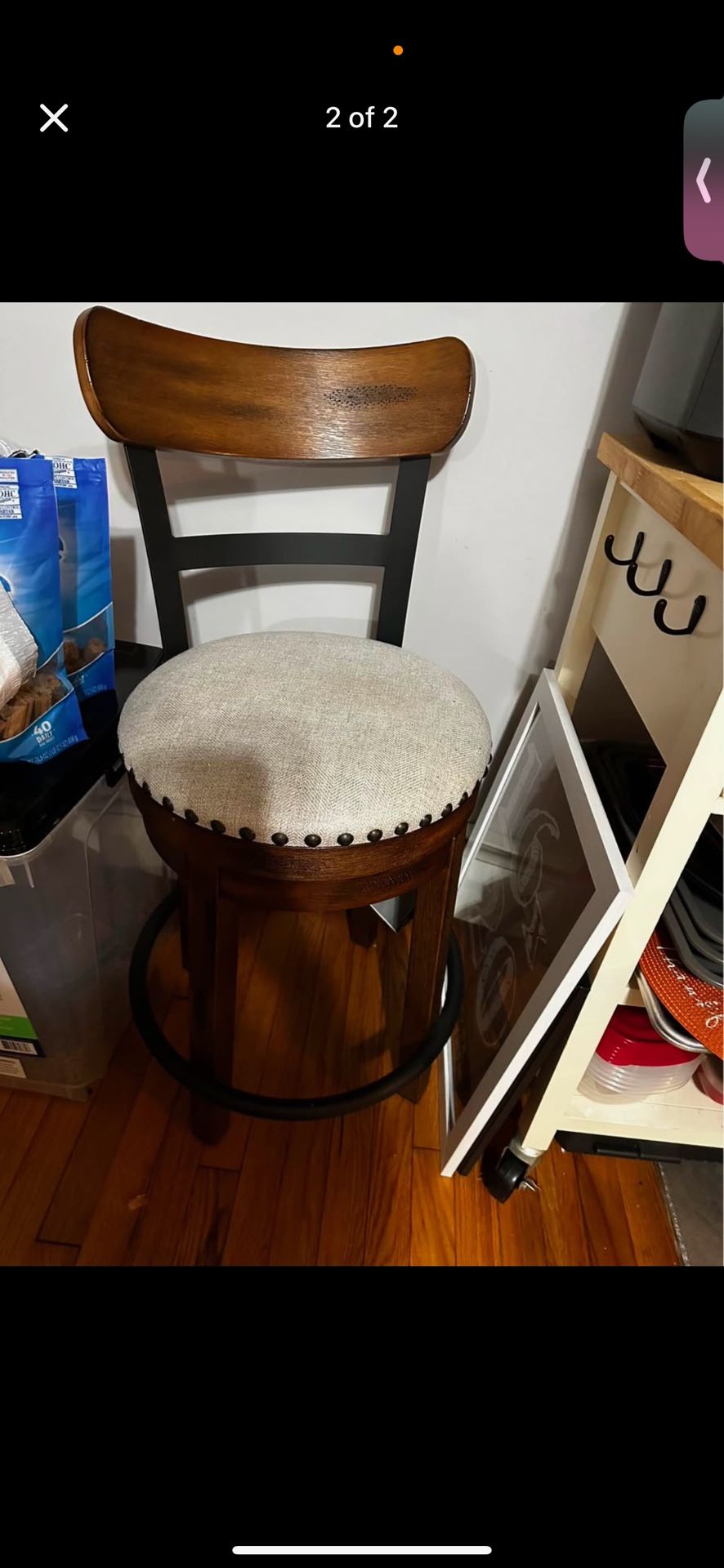 2 Chairs