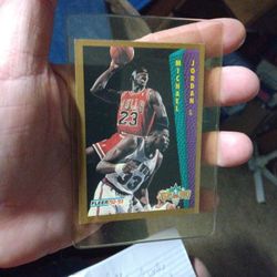 Rare  Michael Jordan 1992-93 Fleer #273 Good condition 