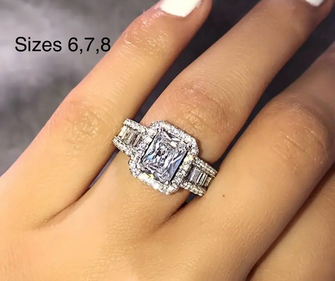 Engagement Ring With Box