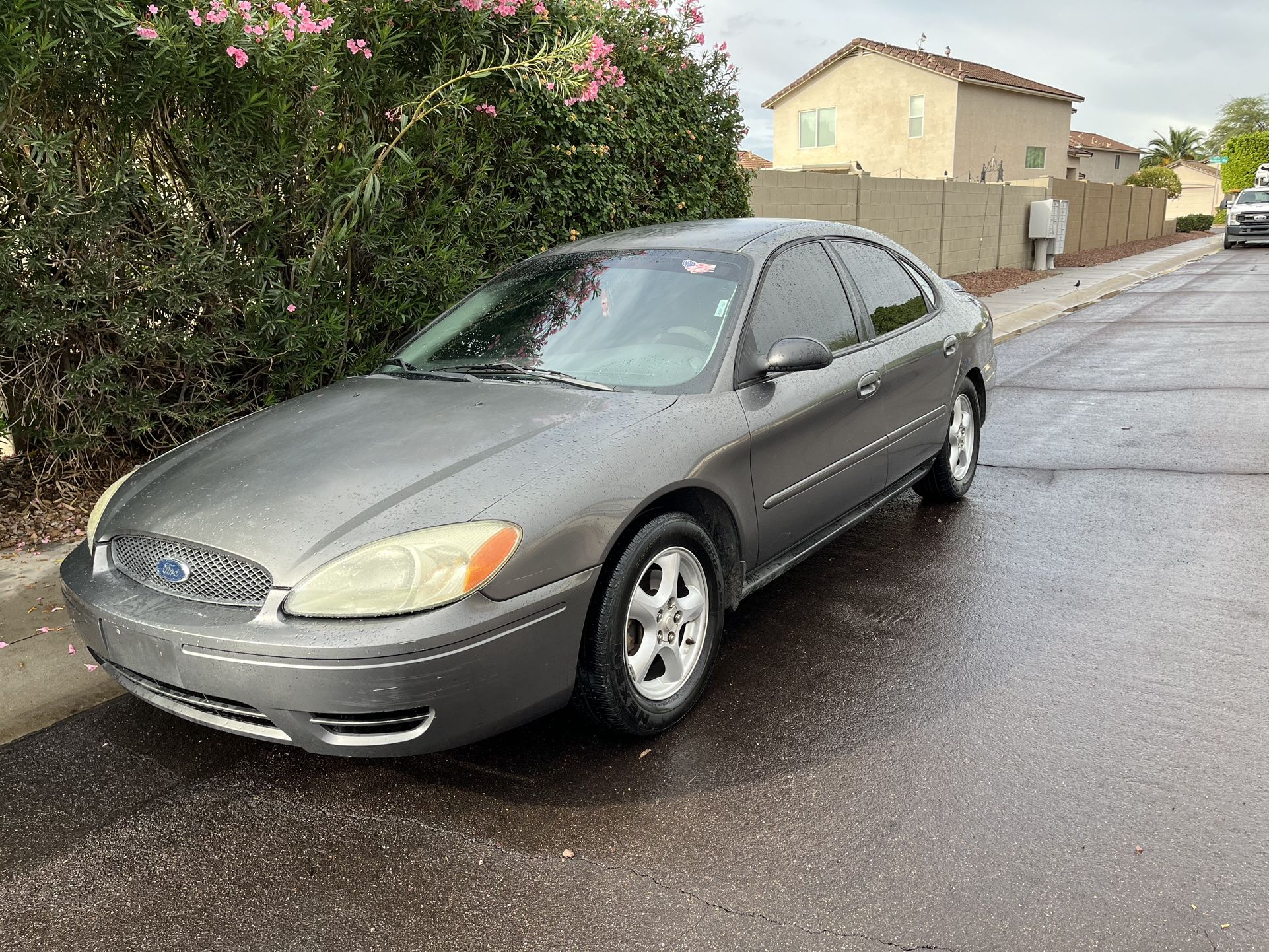 2005 Ford Taurus