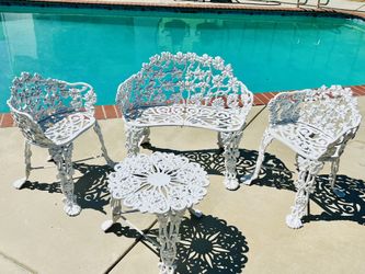 Grapevine 🍇 Garden Set