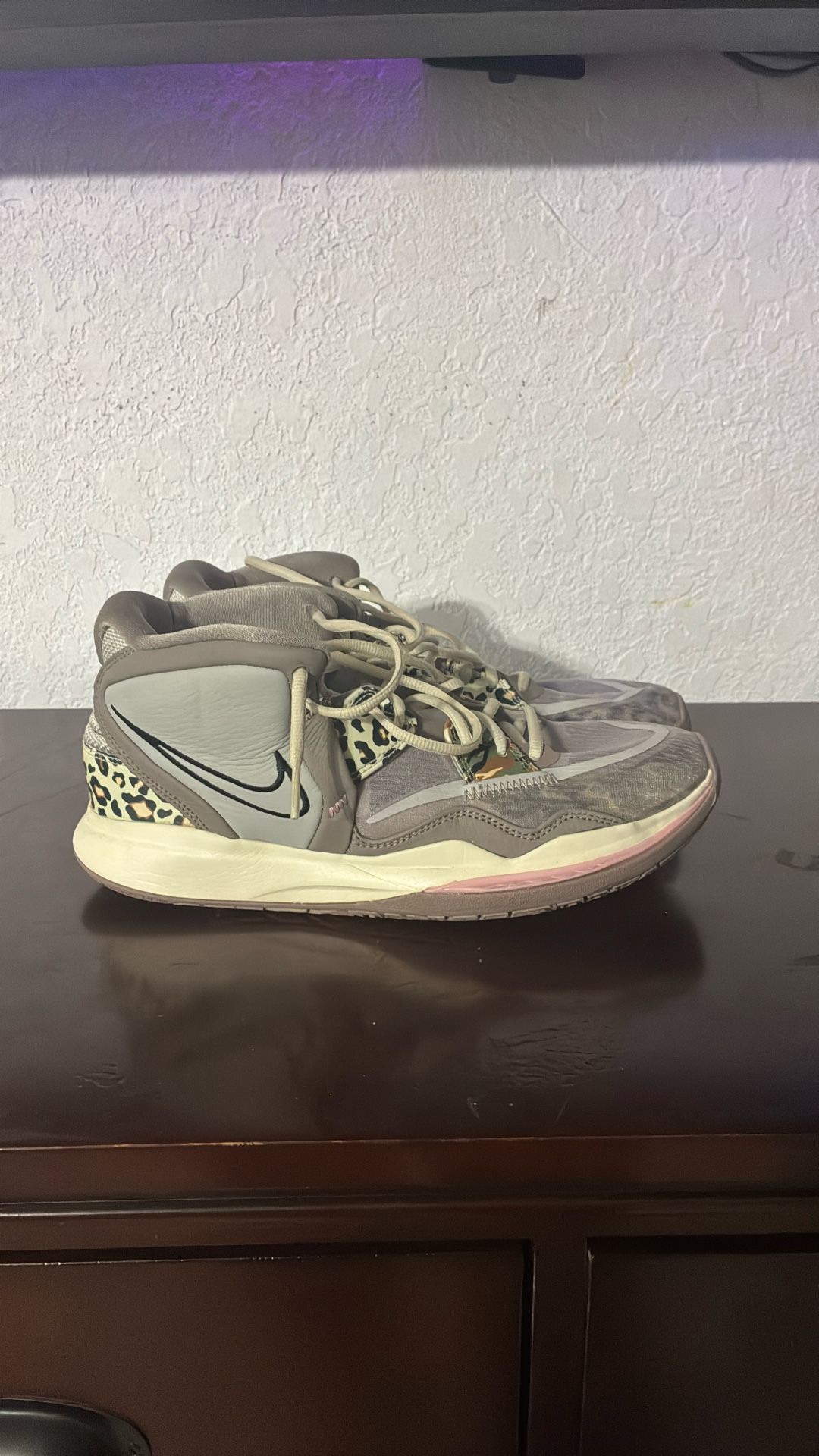 Kyrie Basketball Shoes