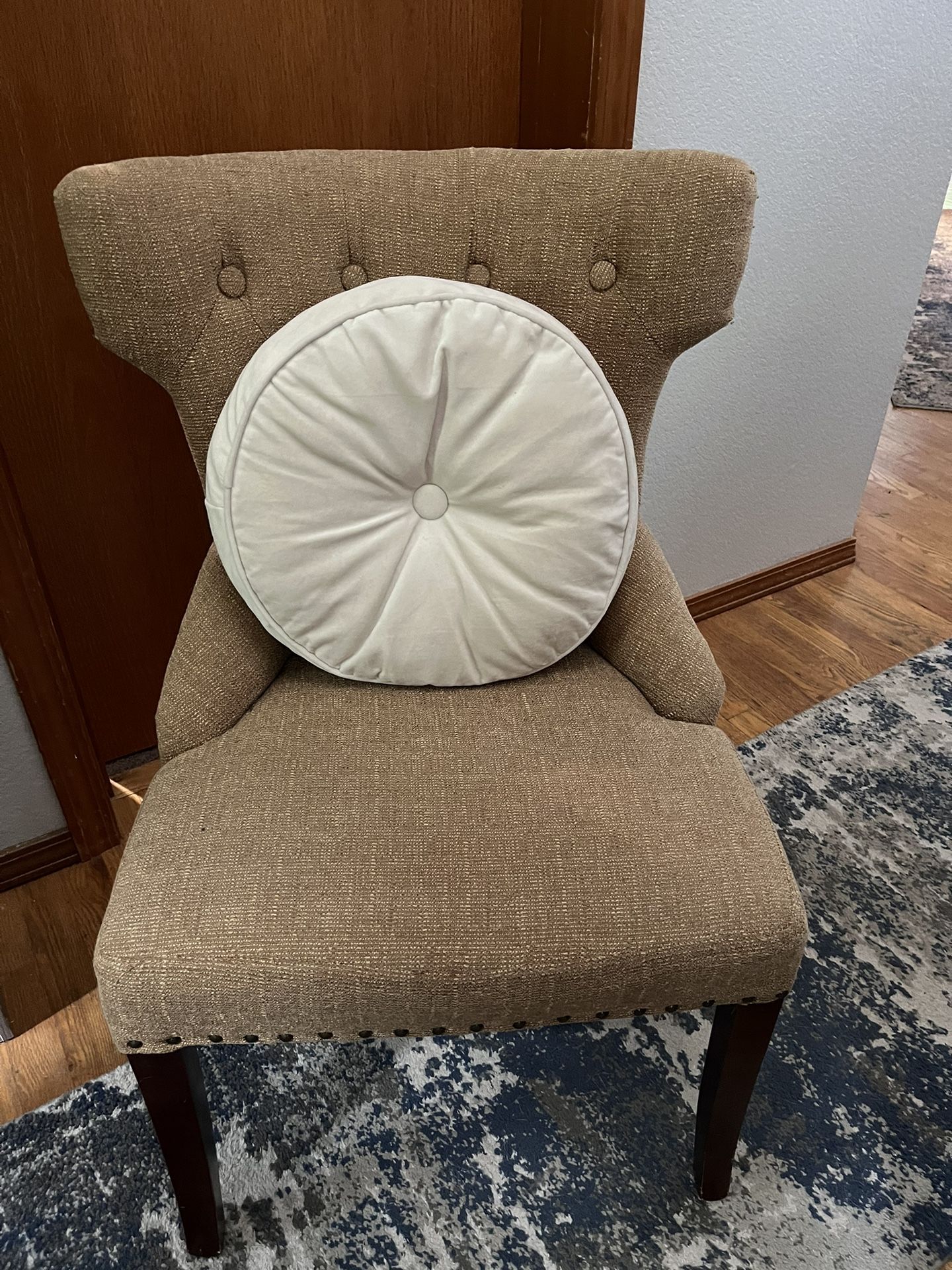 Decorative Accent Chair