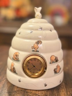 Vintage Lenox Disney Time for Honey Winnie the Pooh Beehive Clock