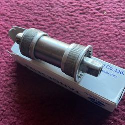 Bottom Bracket 107