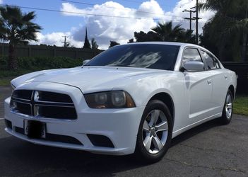Dodge charger 2011