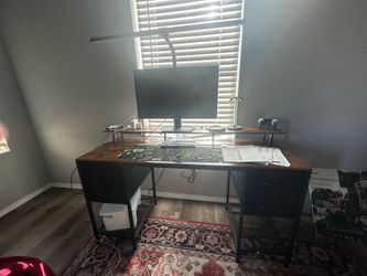 DESK