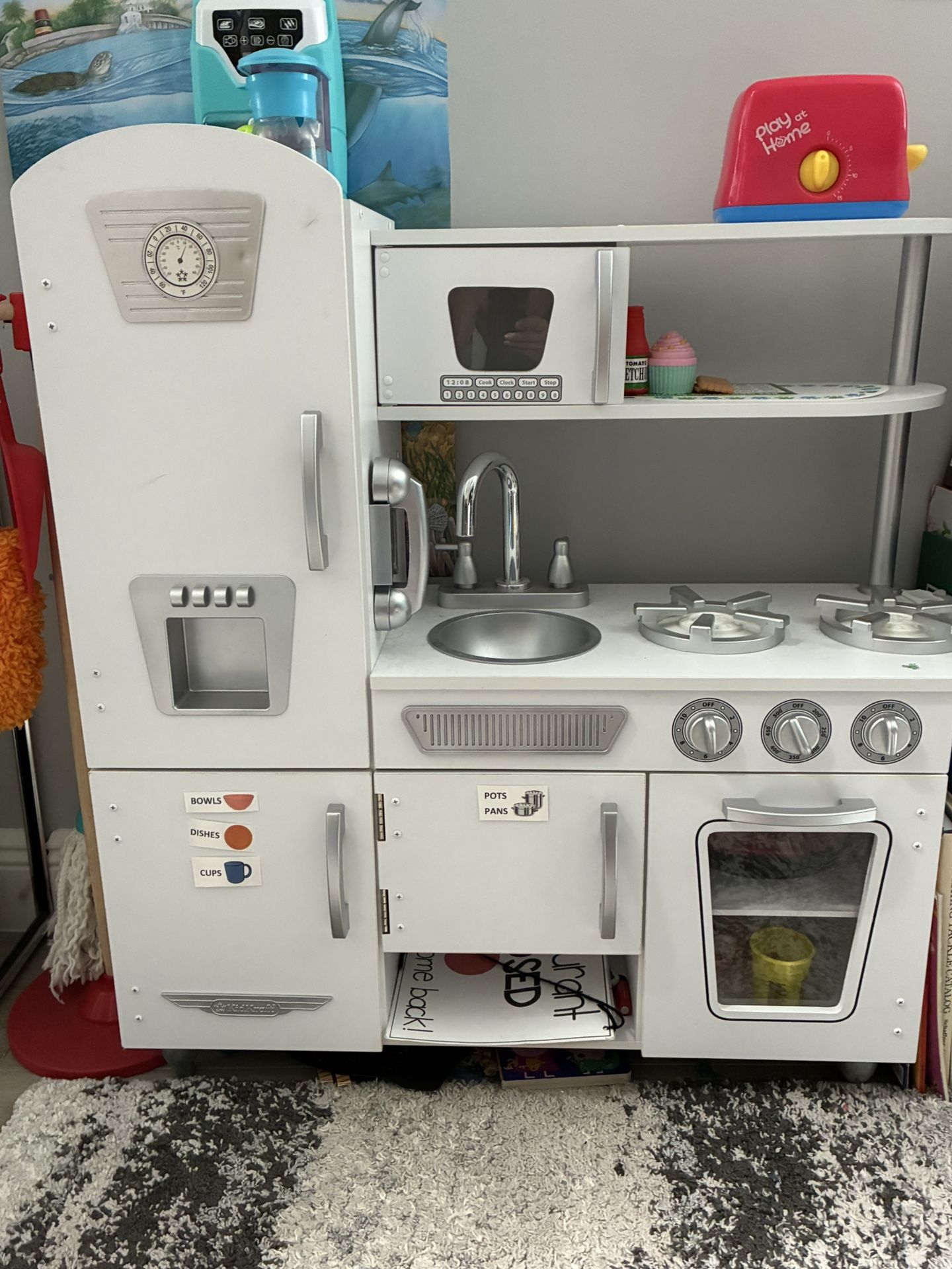 Children’s Play Kitchen With Accessories